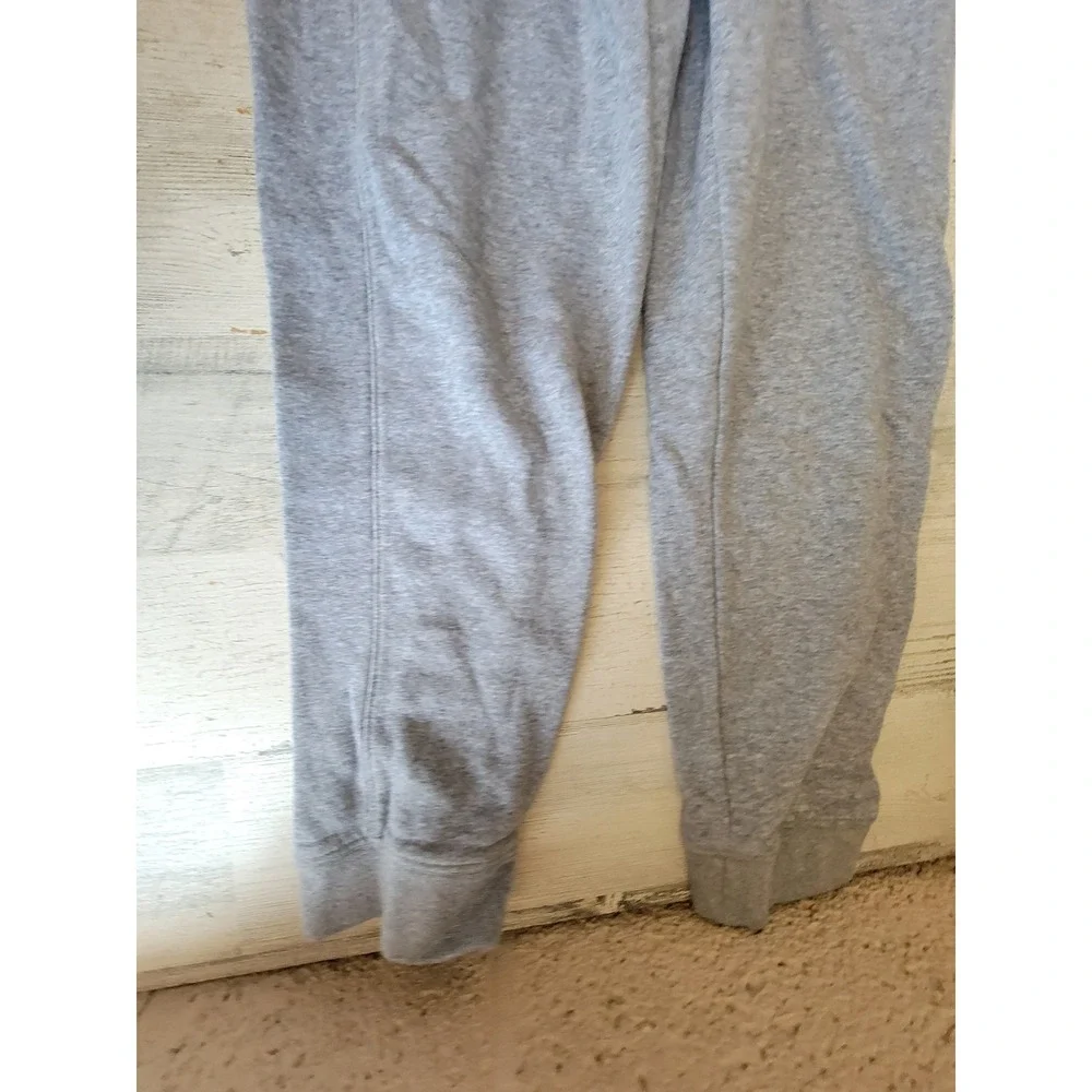 Nike medium youth gray jogger sweatpants children apparel sports